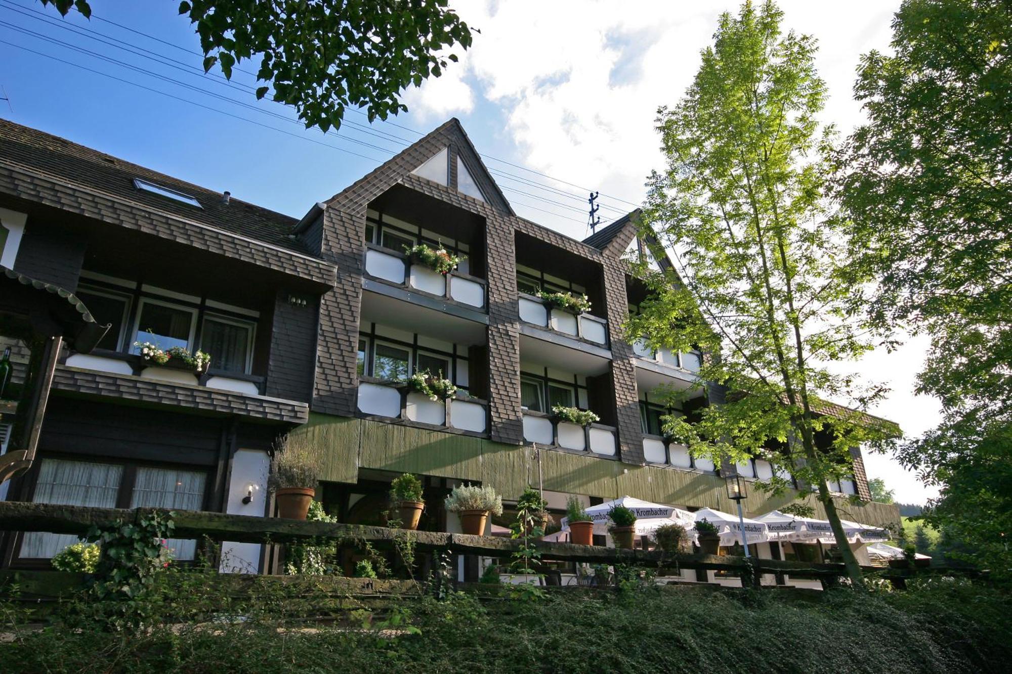 Landhotel Laarmann Ленещат Екстериор снимка